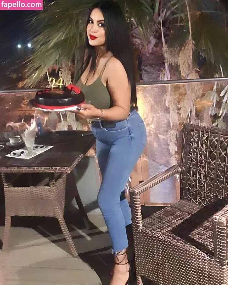 Ahlem Onlyfans Photo Gallery 