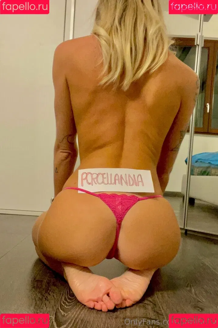 ita96elly Onlyfans Photo Gallery 