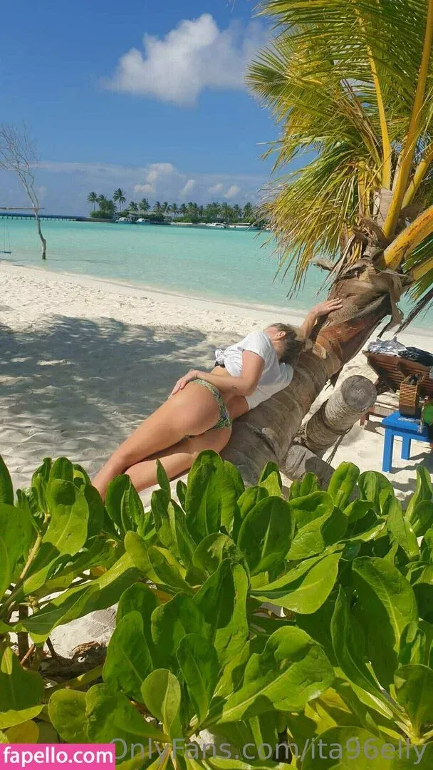 ita96elly Onlyfans Photo Gallery 