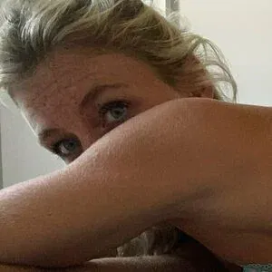 ita96elly Onlyfans Photo Gallery 