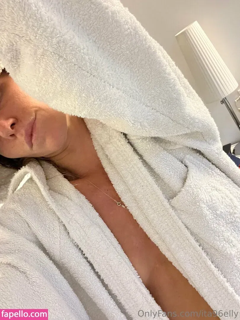 ita96elly Onlyfans Photo Gallery 