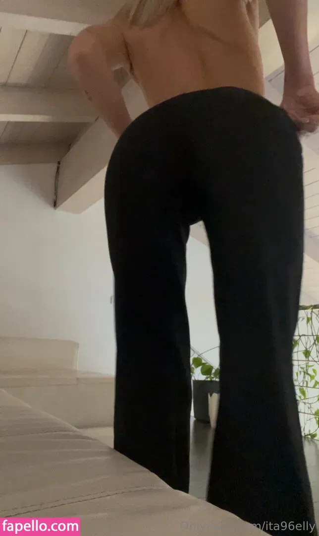 ita96elly Onlyfans Photo Gallery 