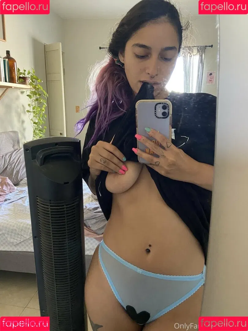 fe_lina Onlyfans Photo Gallery 