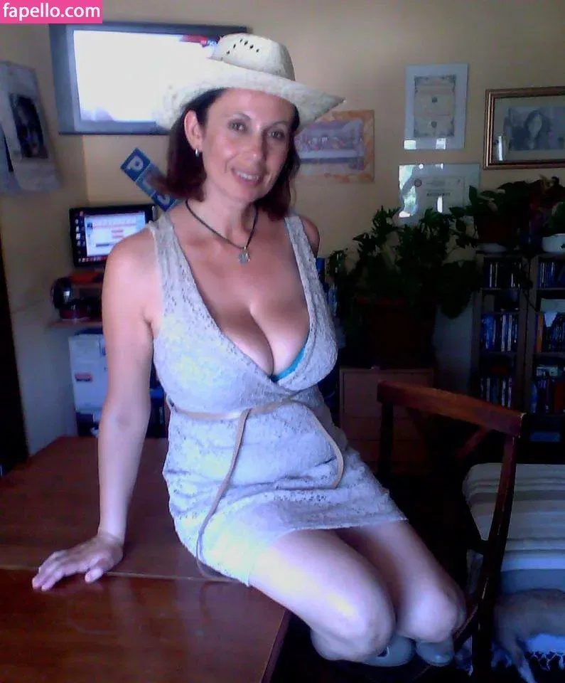 fe_lina Onlyfans Photo Gallery 