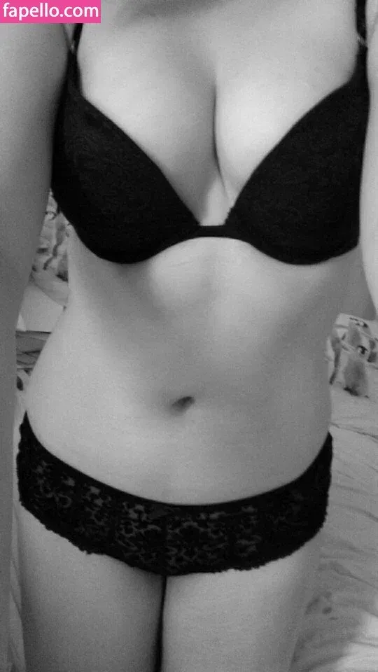 Itsjellydinosaur Onlyfans Photo Gallery 