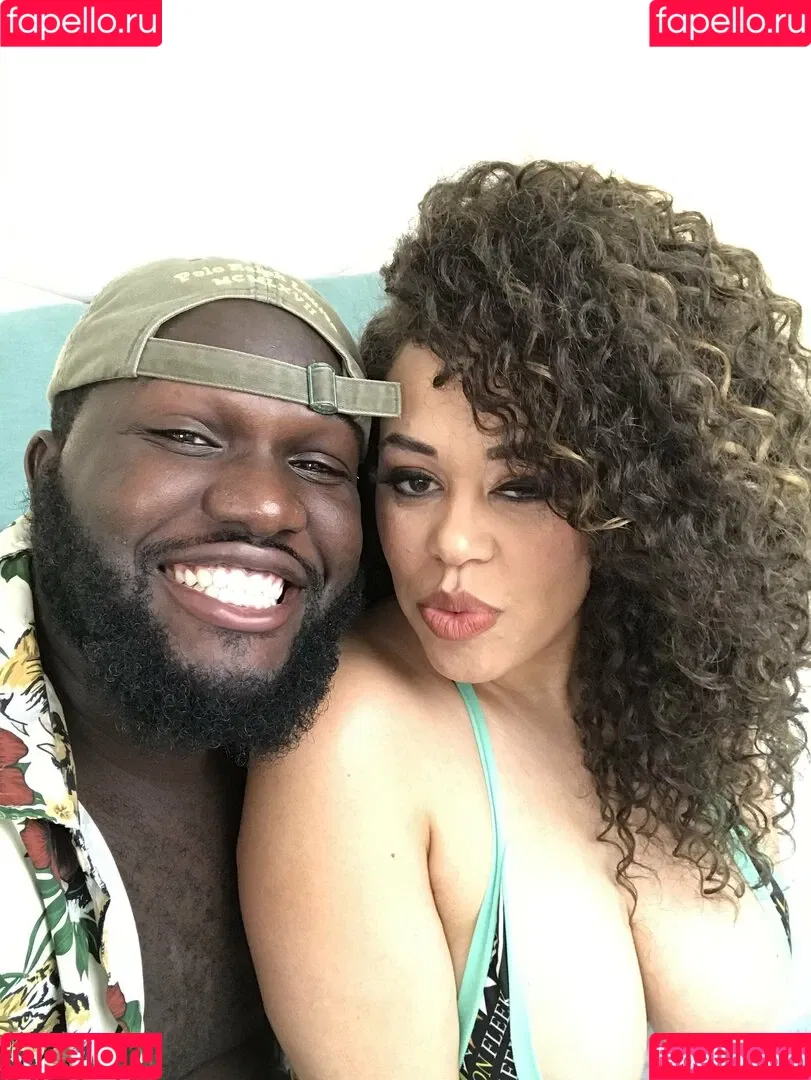 semajmediafree Onlyfans Photo Gallery 