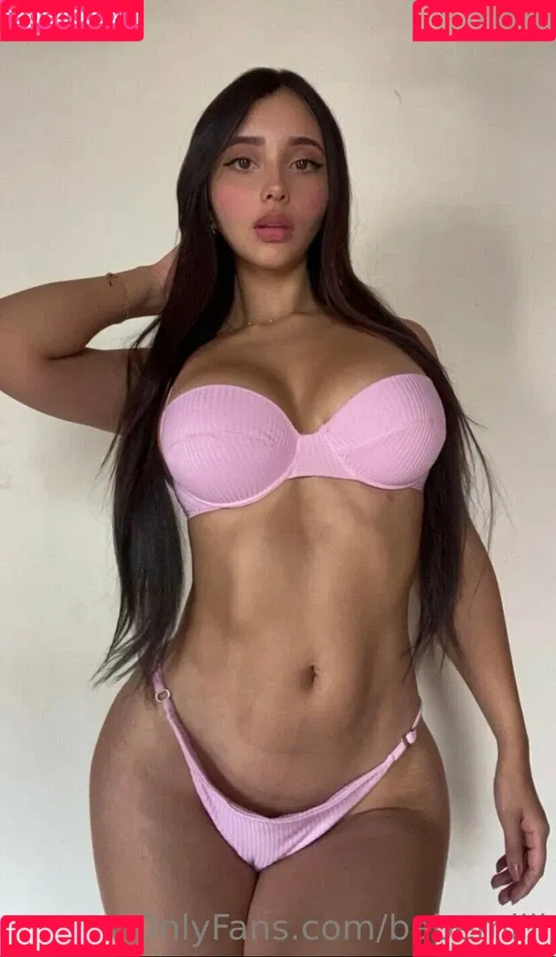 Angela Rodriguez Onlyfans Photo Gallery 