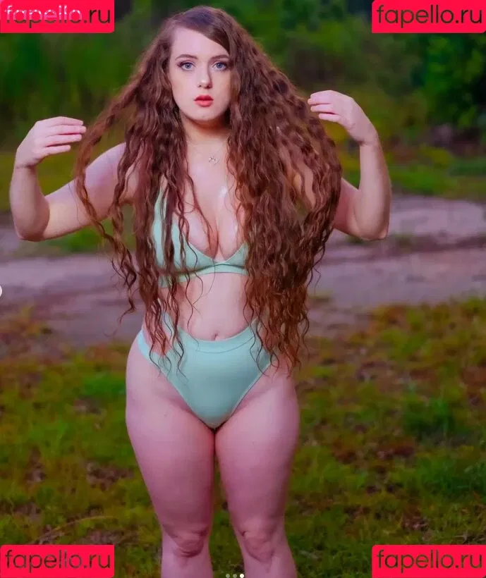 Zinnia Lennox Onlyfans Photo Gallery 