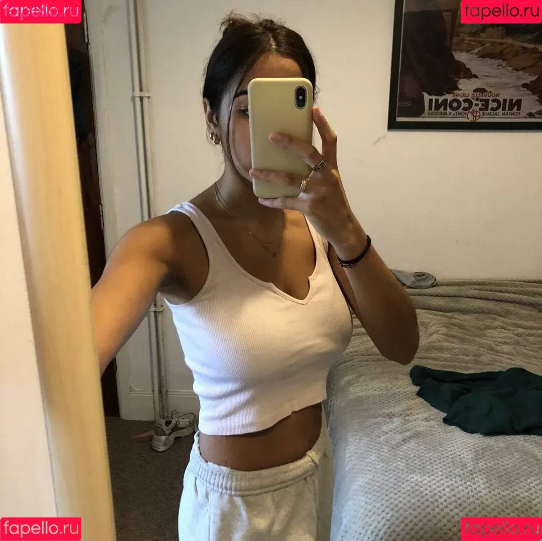 Anya Dhesi Onlyfans Photo Gallery 
