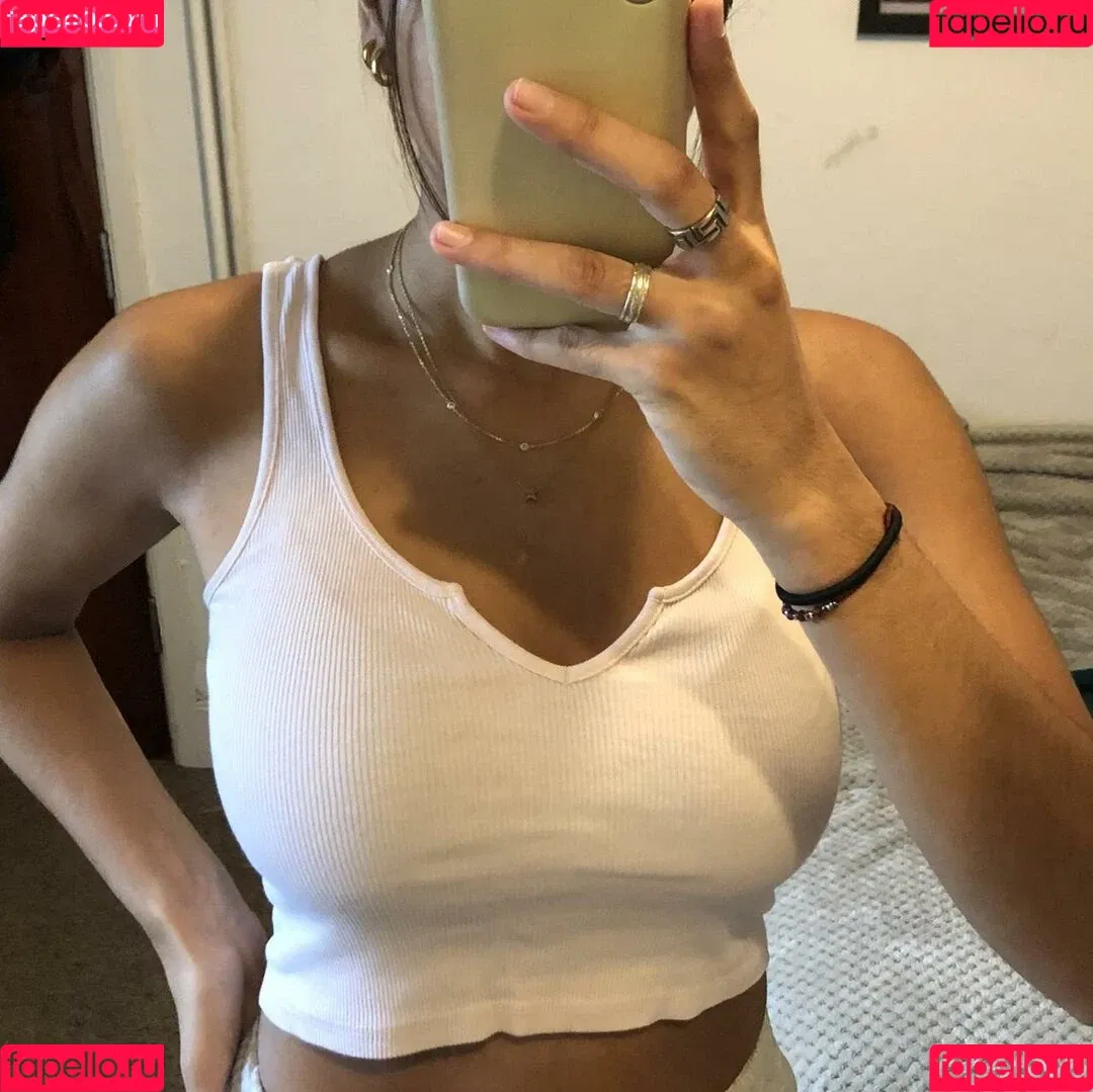 Anya Dhesi Onlyfans Photo Gallery 
