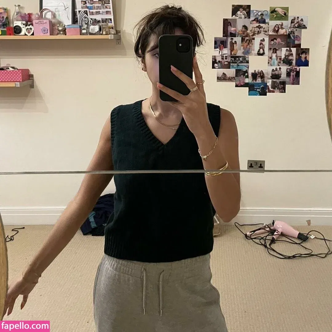 Anya Dhesi Onlyfans Photo Gallery 