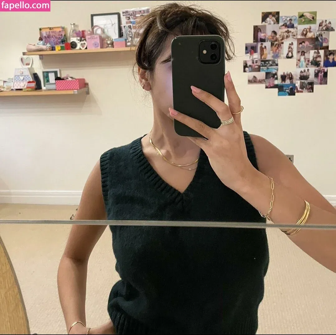 Anya Dhesi Onlyfans Photo Gallery 