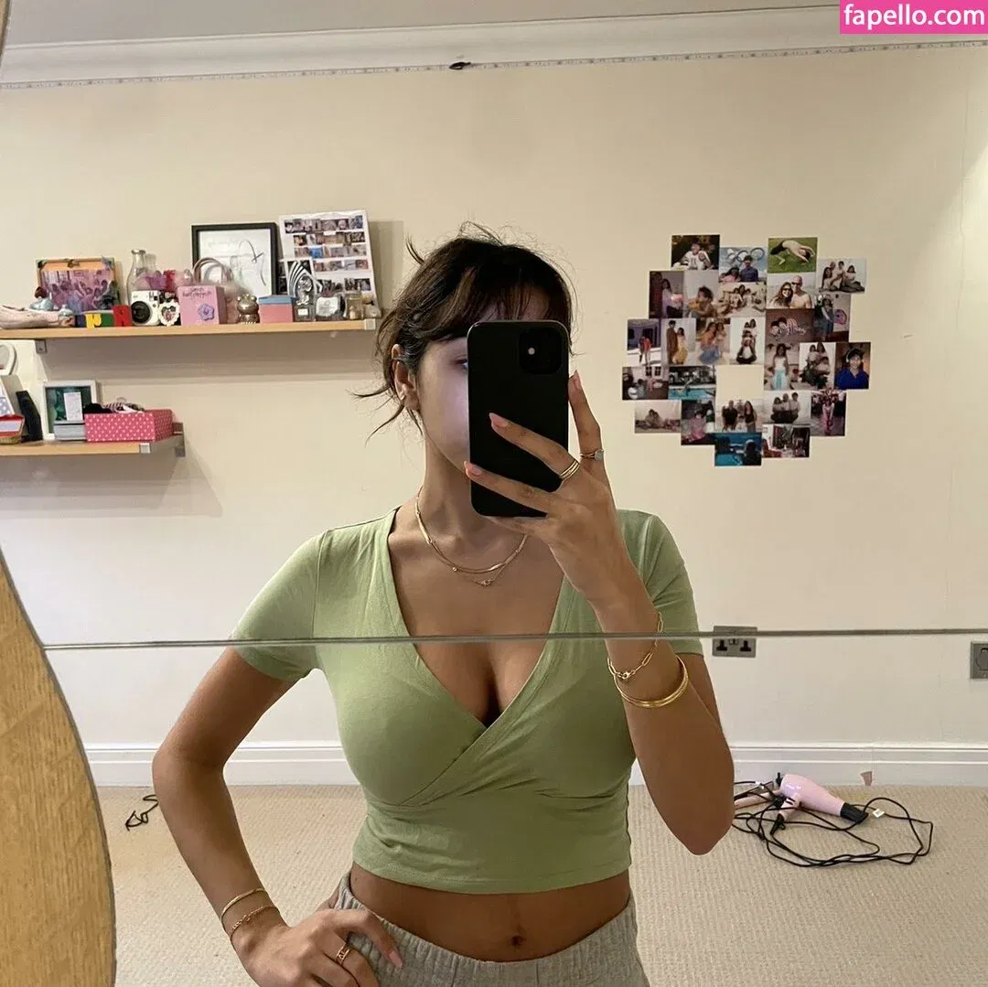 Anya Dhesi Onlyfans Photo Gallery 