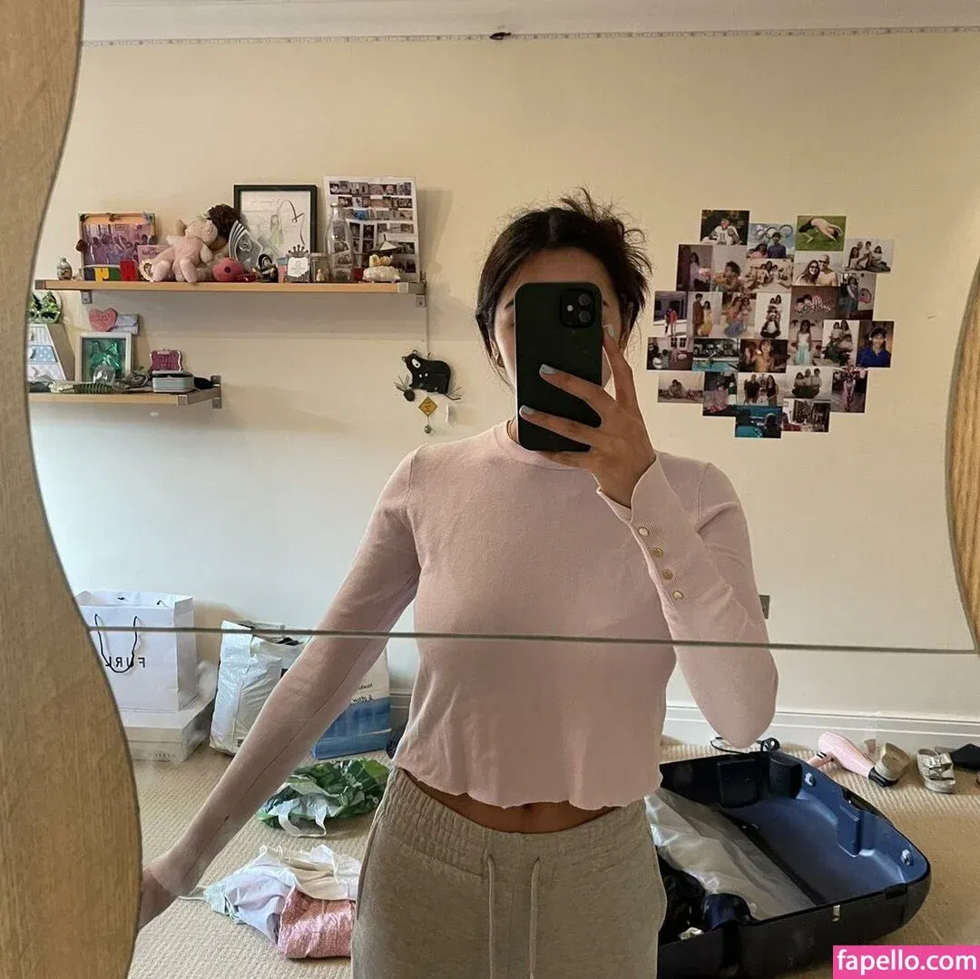 Anya Dhesi Onlyfans Photo Gallery 