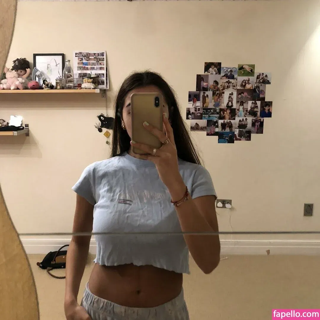 Anya Dhesi Onlyfans Photo Gallery 