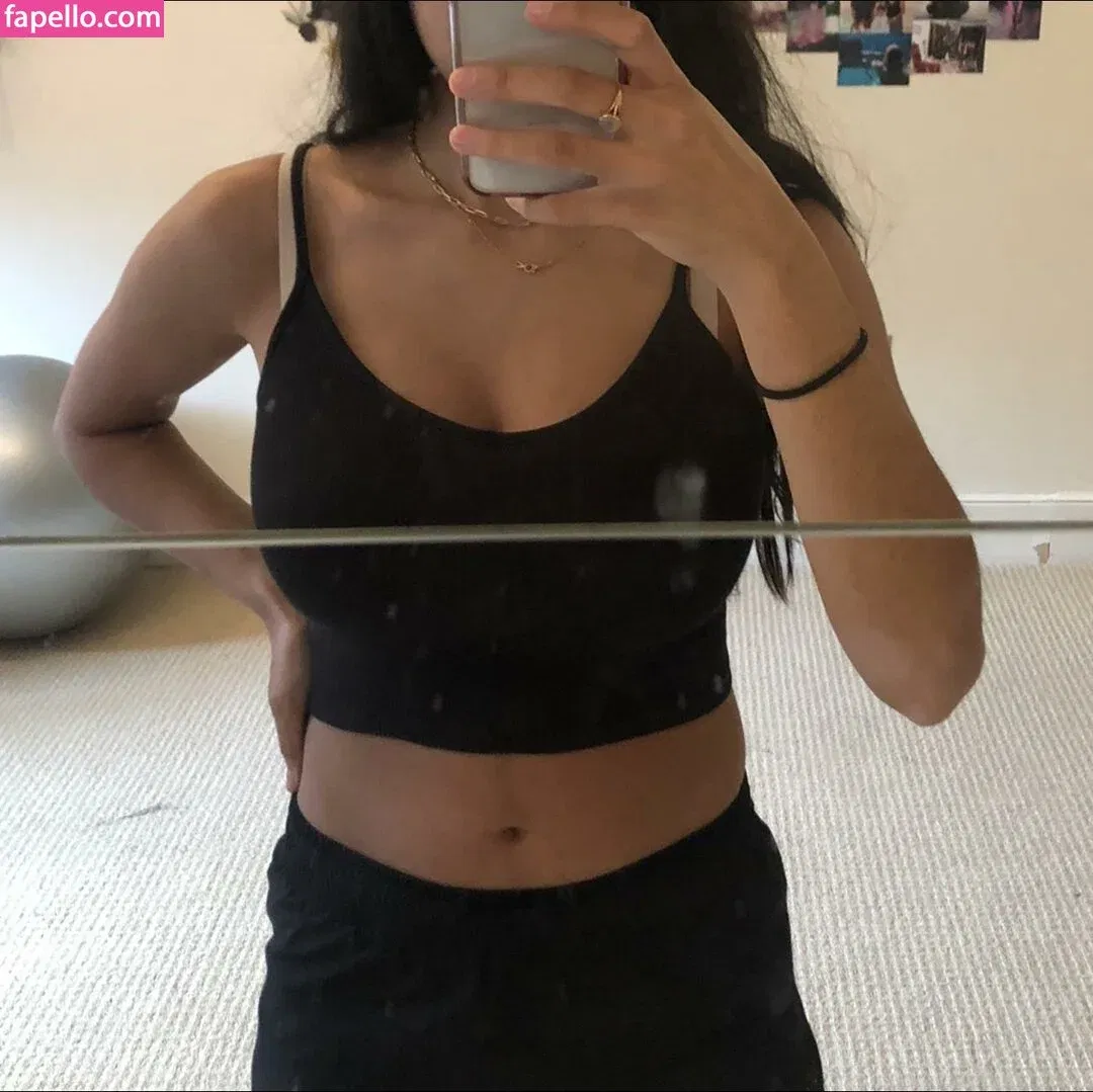 Anya Dhesi Onlyfans Photo Gallery 