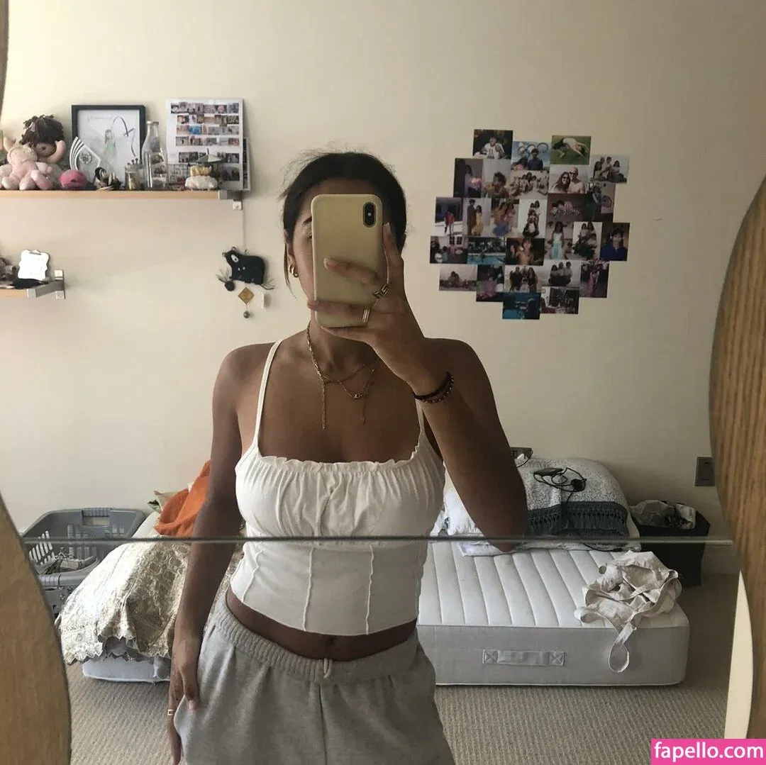 Anya Dhesi Onlyfans Photo Gallery 