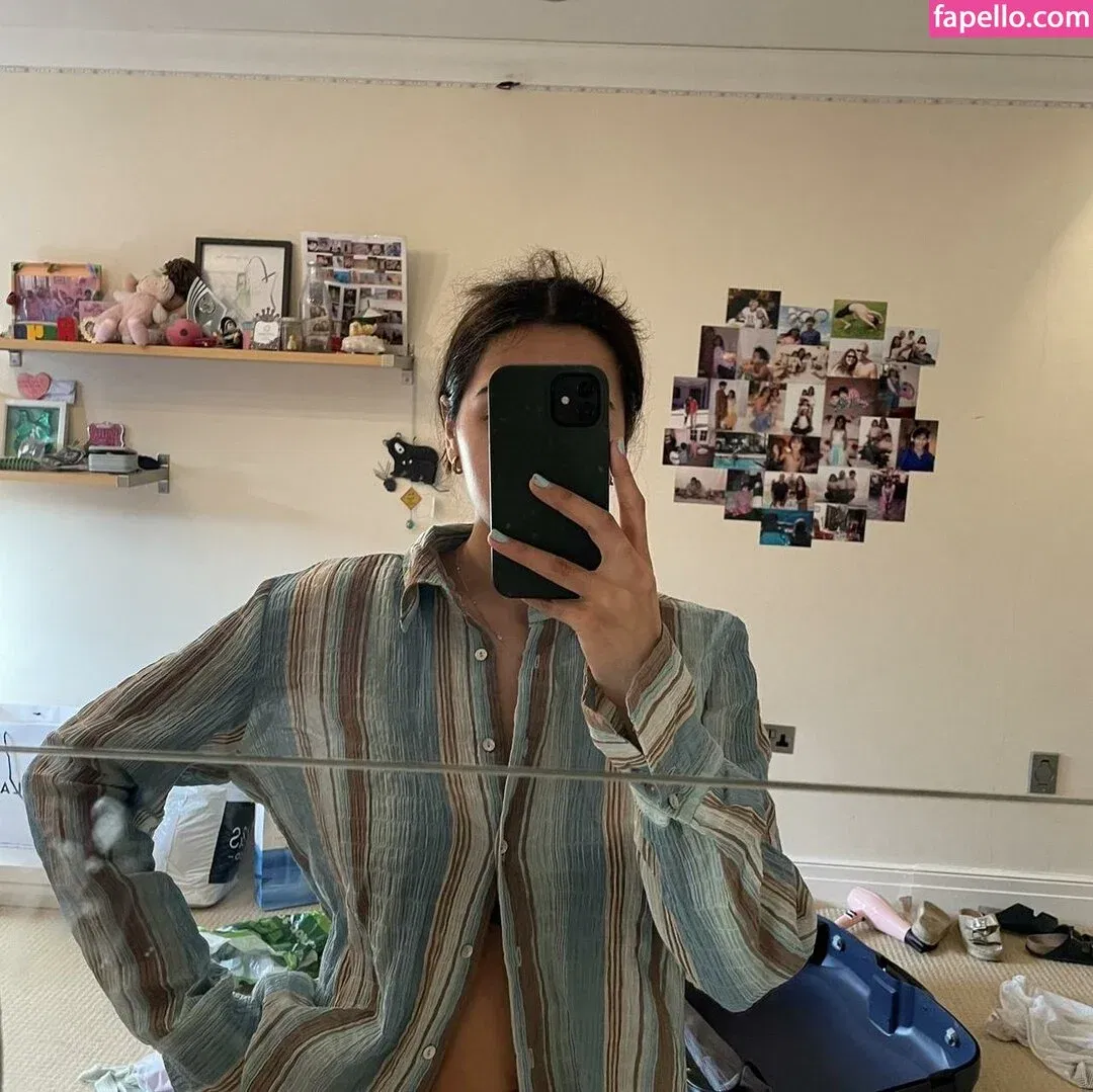 Anya Dhesi Onlyfans Photo Gallery 