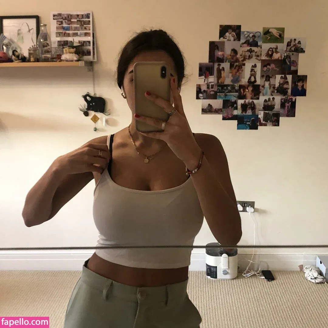 Anya Dhesi Onlyfans Photo Gallery 