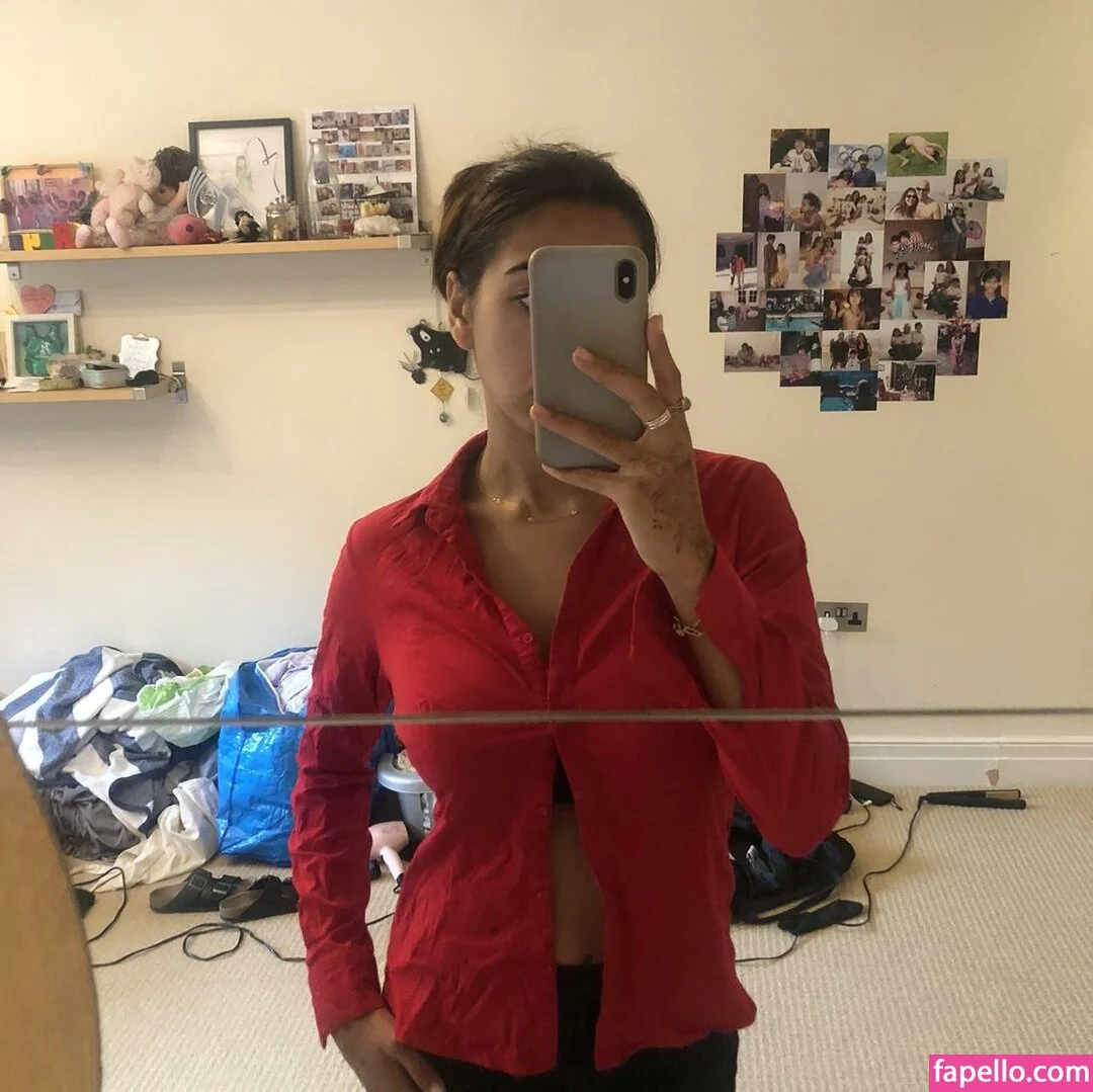 Anya Dhesi Onlyfans Photo Gallery 