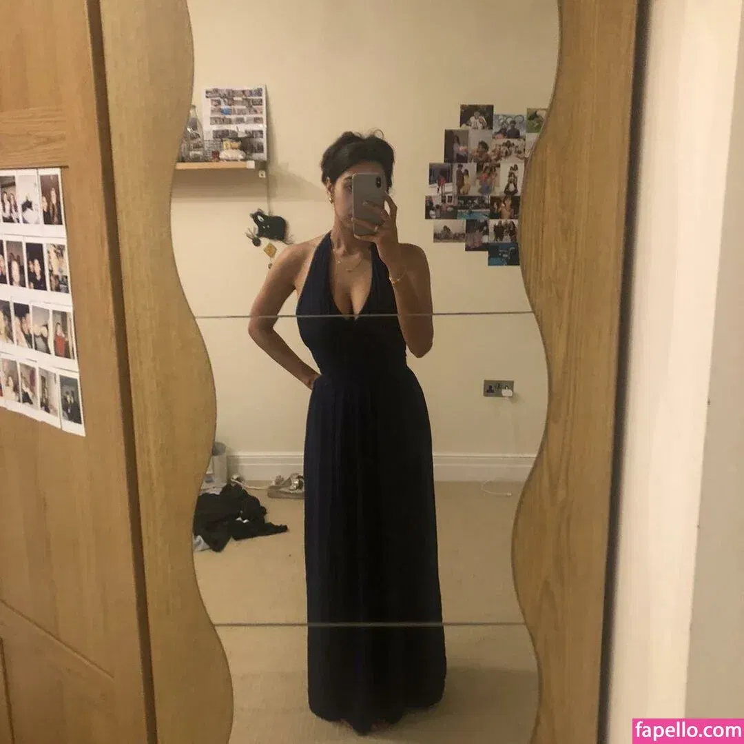 Anya Dhesi Onlyfans Photo Gallery 