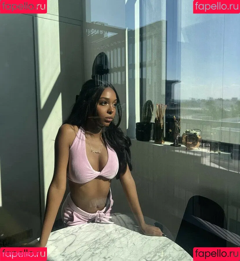 Rave Vanias Onlyfans Photo Gallery 