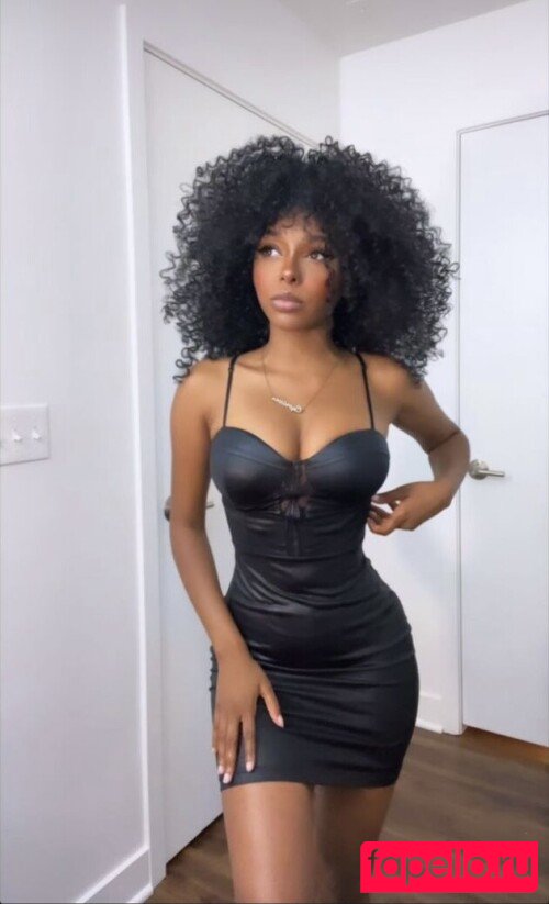 Rave Vanias Nude Onlyfans Photo 19