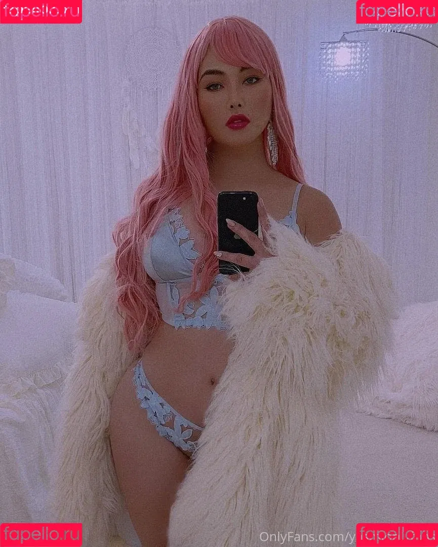 yasmi Onlyfans Photo Gallery 