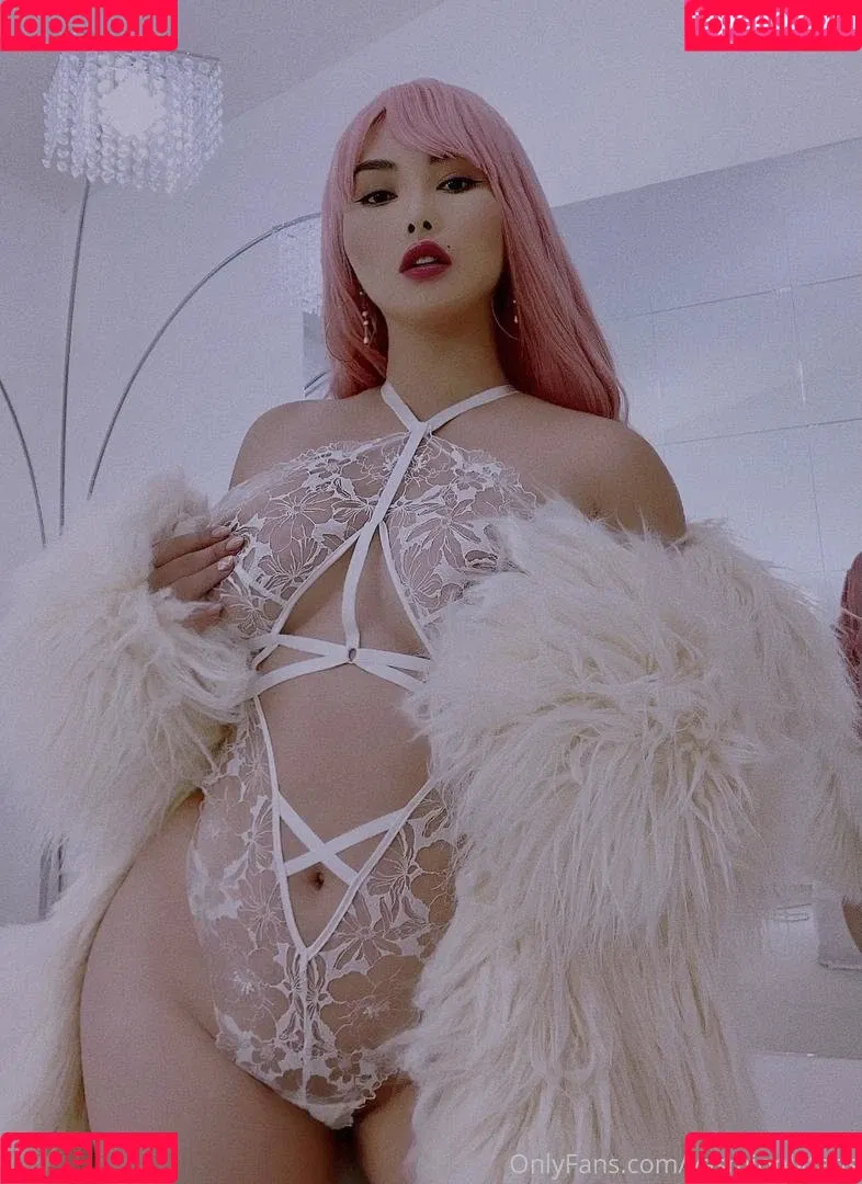 yasmi Onlyfans Photo Gallery 