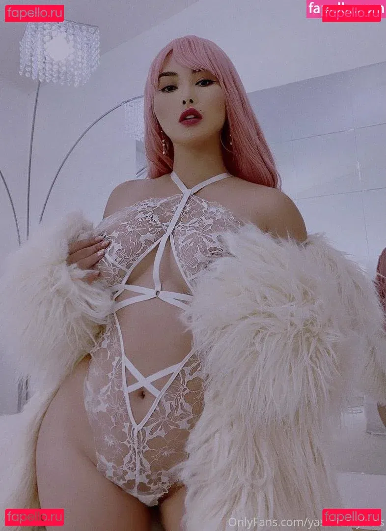 yasmi Onlyfans Photo Gallery 