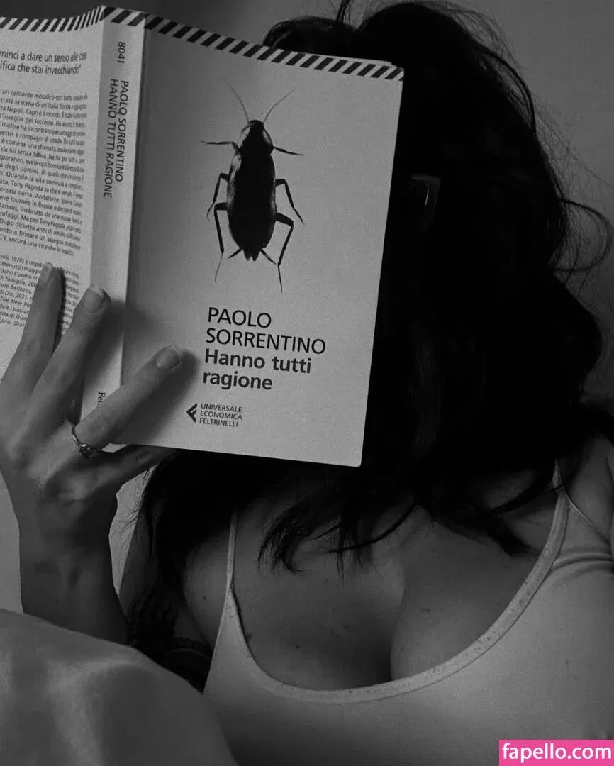 methallika Onlyfans Photo Gallery 