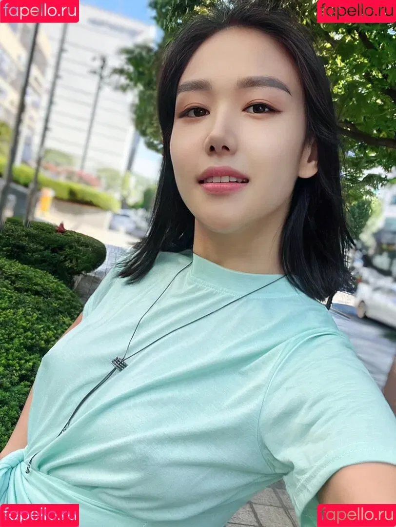 Thea Lee Onlyfans Photo Gallery 