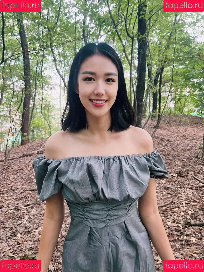 Thea Lee Onlyfans Photo Gallery 