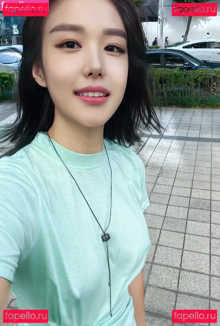 Thea Lee Onlyfans Photo Gallery 