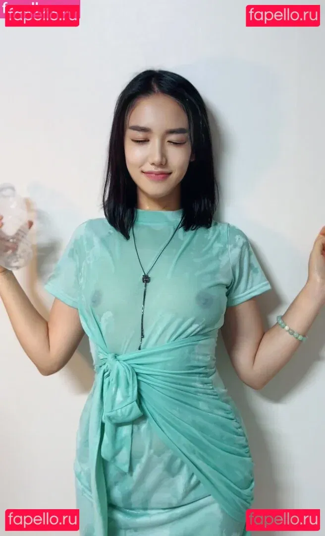 Thea Lee Onlyfans Photo Gallery 