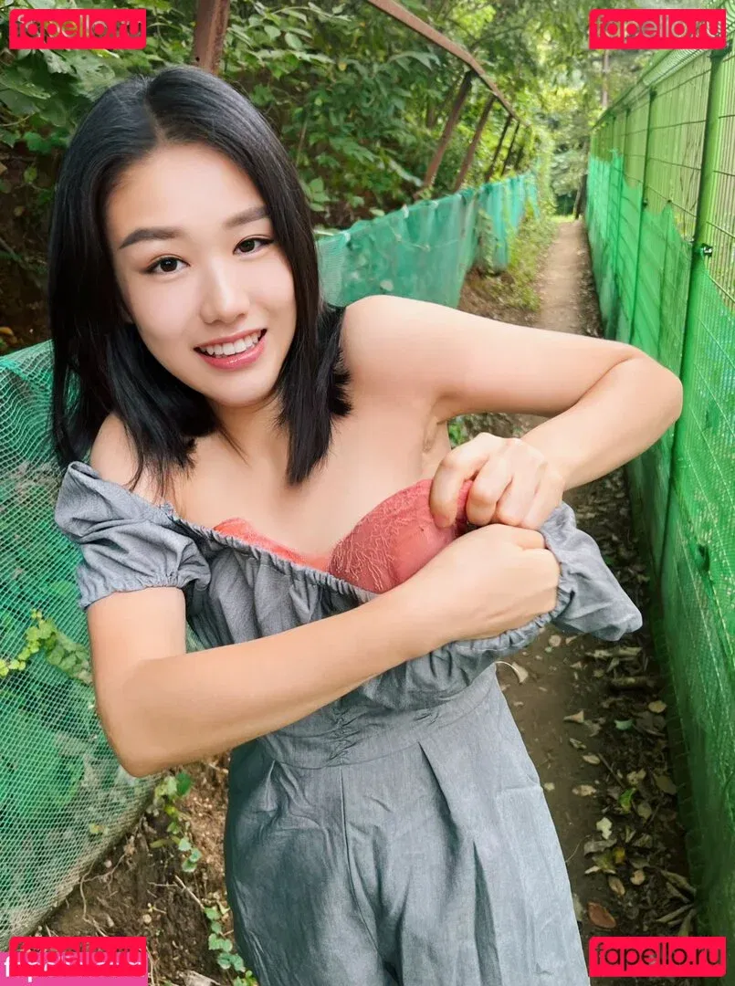 Thea Lee Onlyfans Photo Gallery 