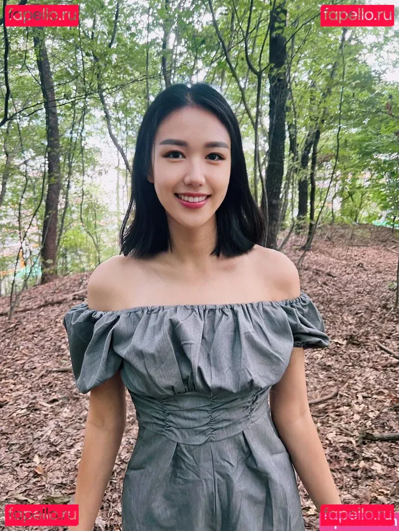 Thea Lee Onlyfans Photo Gallery 