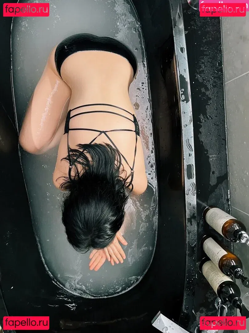 Thea Lee Onlyfans Photo Gallery 