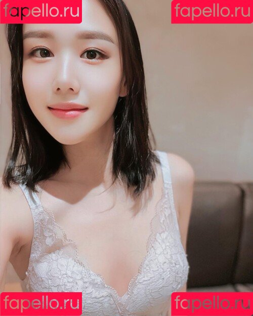 Thea Lee Onlyfans Photo Gallery 