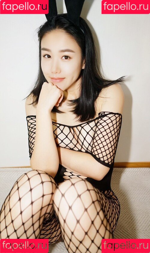 Thea Lee Onlyfans Photo Gallery 