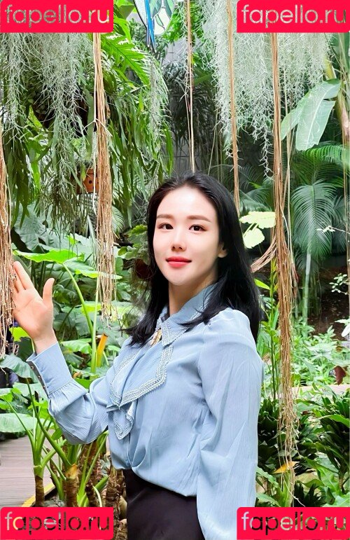 Thea Lee Onlyfans Photo Gallery 