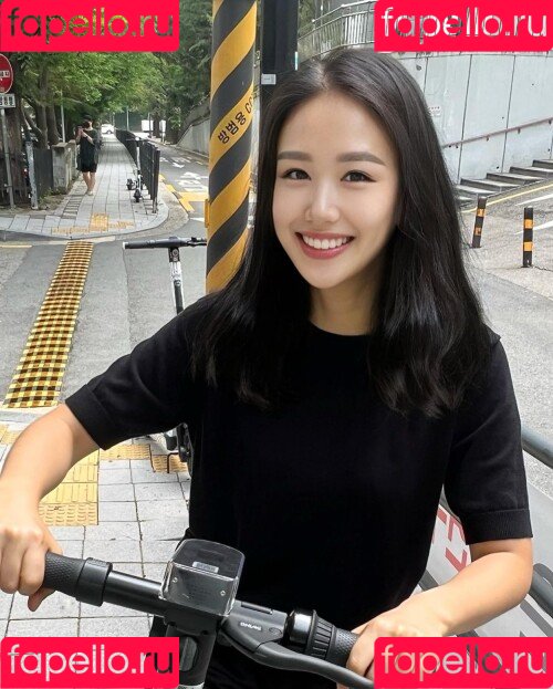 Thea Lee Onlyfans Photo Gallery 