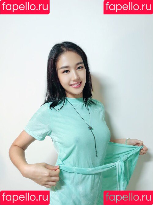 Thea Lee Onlyfans Photo Gallery 