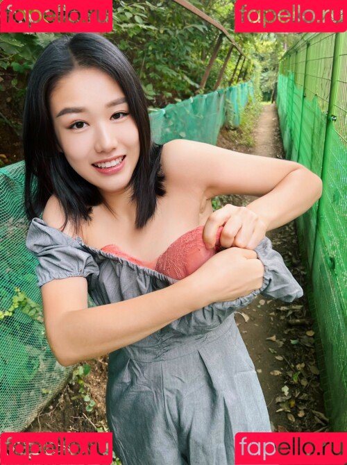 Thea Lee Onlyfans Photo Gallery 