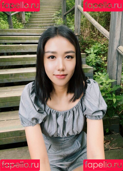 Thea Lee Onlyfans Photo Gallery 