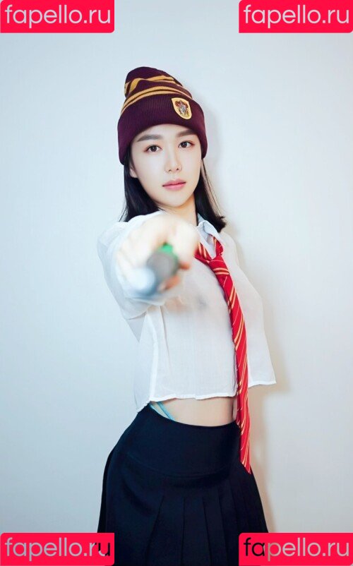 Thea Lee Onlyfans Photo Gallery 