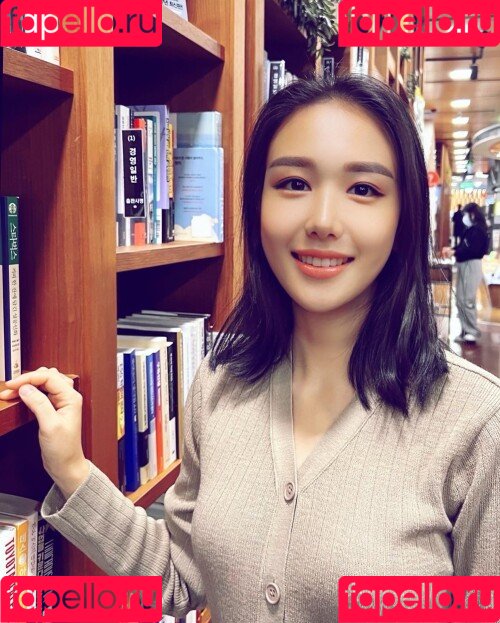 Thea Lee Onlyfans Photo Gallery 