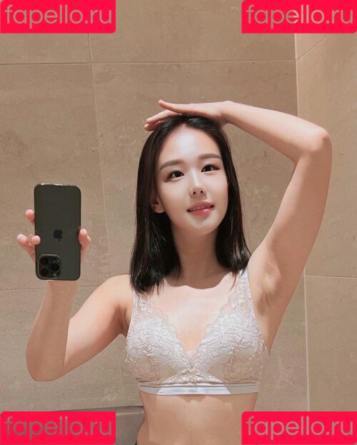 Thea Lee Onlyfans Photo Gallery 