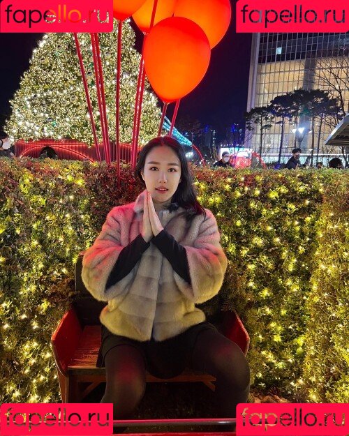 Thea Lee Onlyfans Photo Gallery 