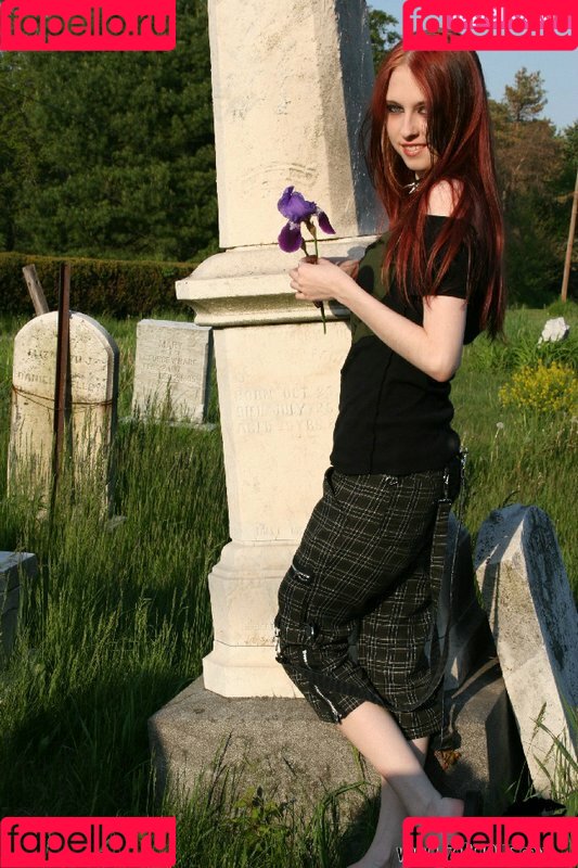 Liz Vicious Onlyfans Photo Gallery 